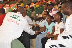 Le Président Bamba Cheick Daniel salue ses nièces
